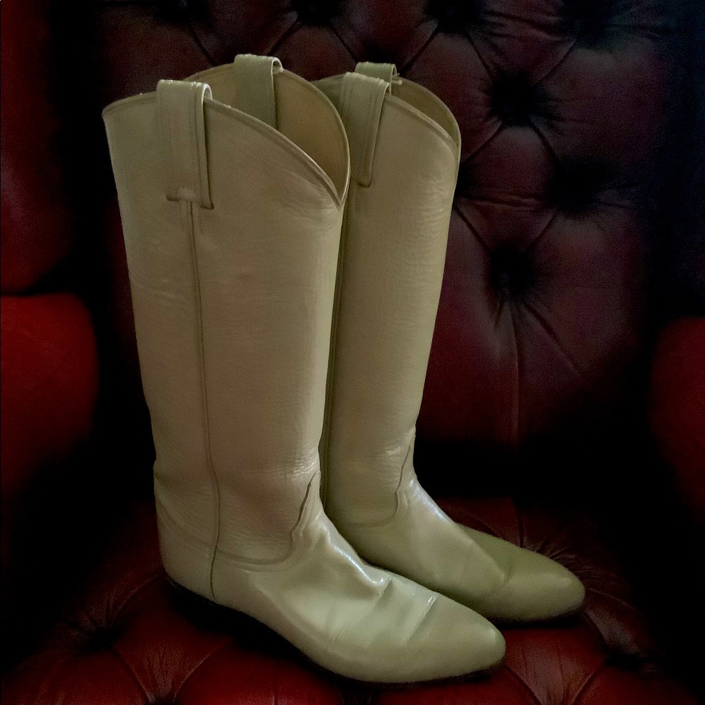 Vintage Tony Lama Women’s Cream Boots